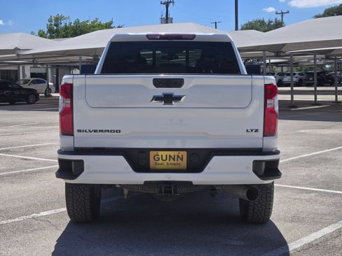 Used 2023 Chevrolet Silverado 2500 LTZ w/ LTZ Plus Package AWD/4WD image 4