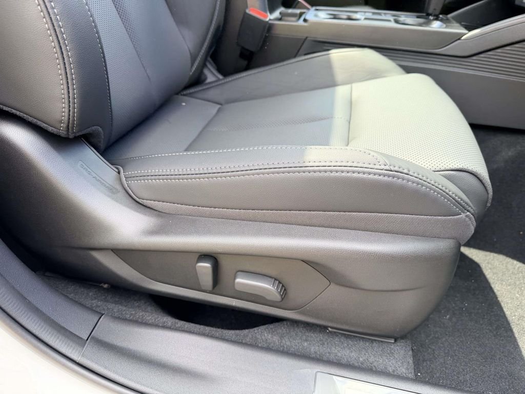 New 2026 Subaru Outback Touring XT AWD/4WD image 9
