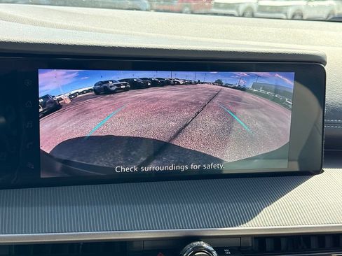 Certified 2025 Nissan Murano SV AWD/4WD image 10