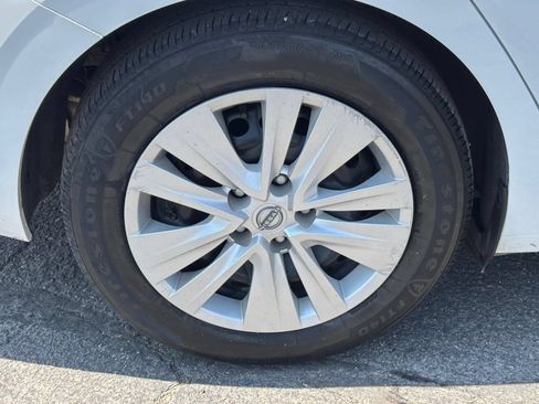 Used 2025 Nissan Sentra S FWD image 29
