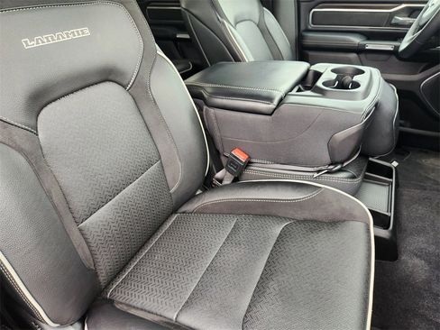 Used 2025 RAM 1500 Laramie image 15