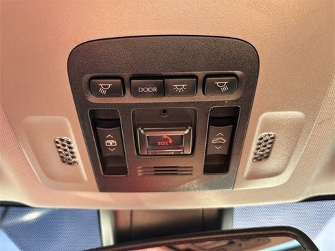 Used 2023 Toyota Camry XSE image 33