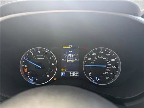 Used 2020 Subaru Ascent Limited w/ Technology Package image 12