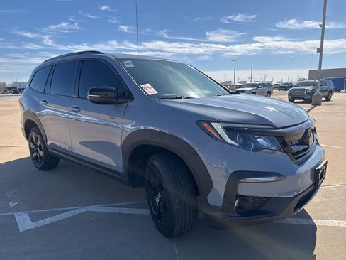 Used 2022 Honda Pilot TrailSport image 9