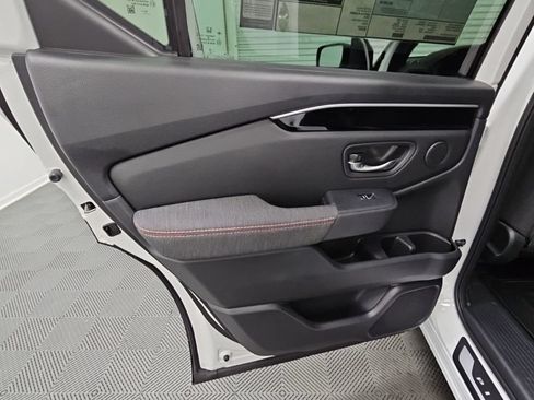 New 2026 Honda Pilot Sport image 32