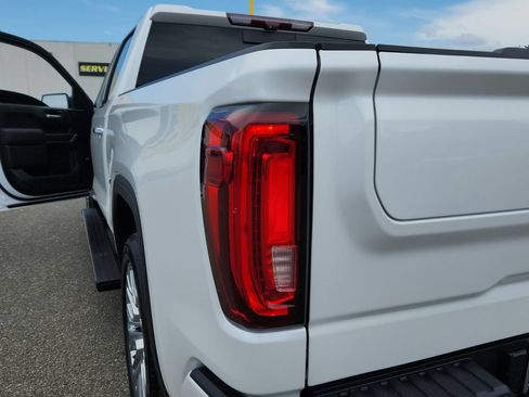 Used 2020 GMC Sierra 1500 Denali w/ Denali Ultimate Package AWD/4WD image 19