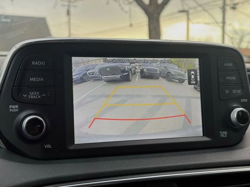 Used 2019 Hyundai Santa Fe SE image 19