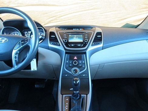 Used 2014 Hyundai Elantra SE w/ Option Group 02 image 21