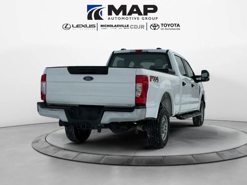 Used 2022 Ford F250 XL w/ Power Equipment Group image 5