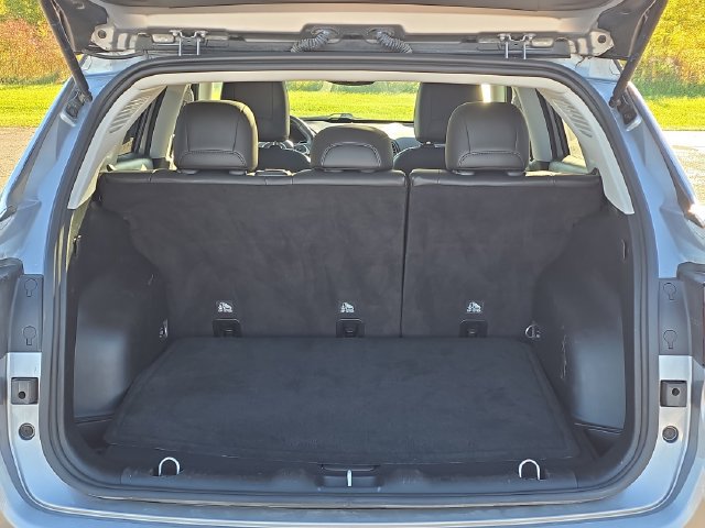Used 2018 Jeep Compass Limited w/ Safe & Security Group AWD/4WD image 34