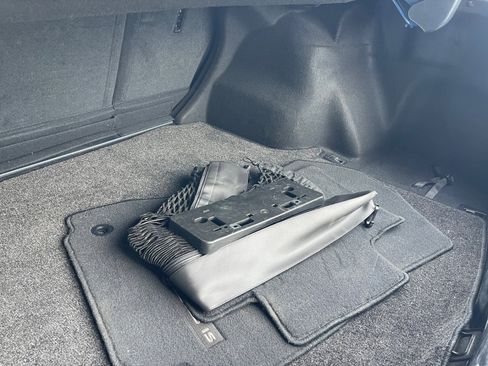 Used 2016 Lexus IS 200t w/ F Sport Package image 18