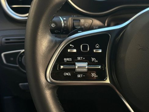 Certified 2022 Mercedes-Benz GLC 300 image 28