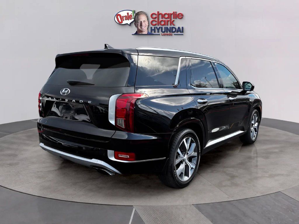 Used 2022 Hyundai Palisade Limited FWD image 5