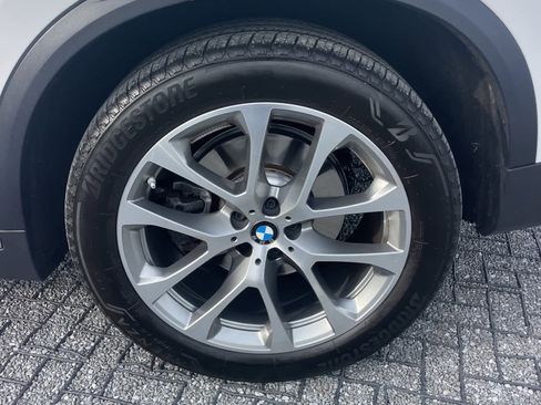 Used 2023 BMW X5 xDrive40i w/ Premium Package image 10