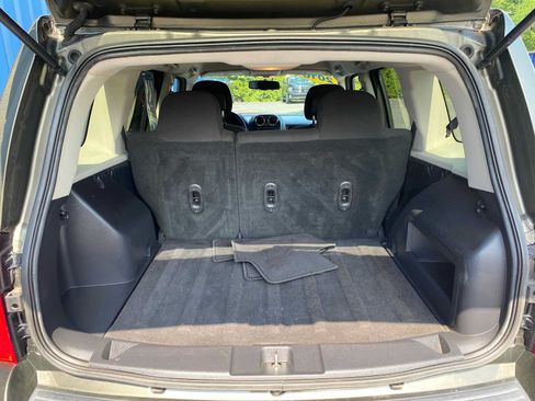 Used 2016 Jeep Patriot Latitude FWD image 25