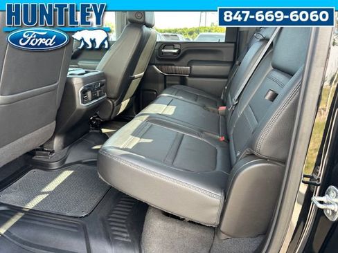 Used 2021 GMC Sierra 3500 Denali w/ Denali Black Diamond Edition image 10