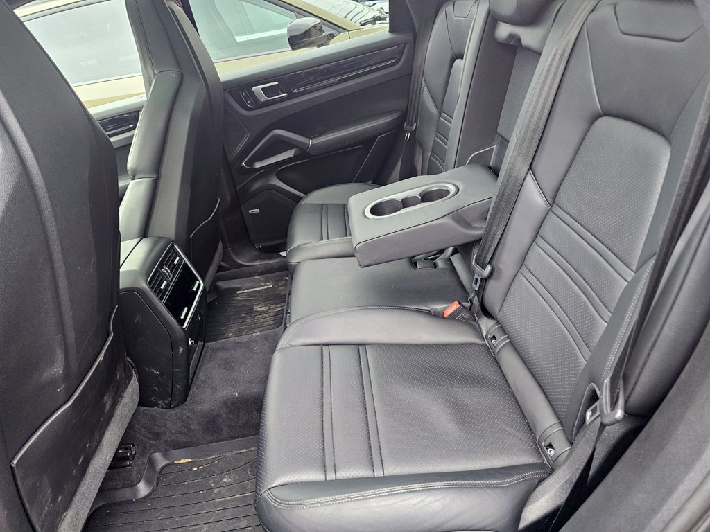 Used 2019 Porsche Cayenne S AWD/4WD image 6