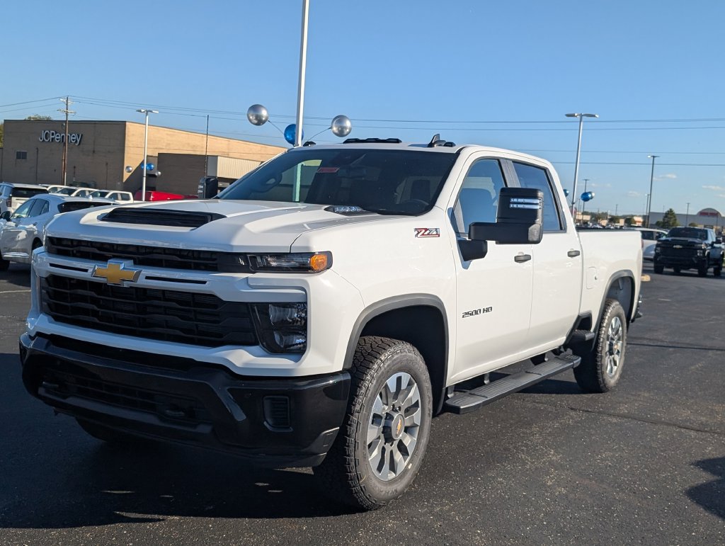 New 2026 Chevrolet Silverado 2500 Custom w/ Custom Value Package AWD/4WD image 3