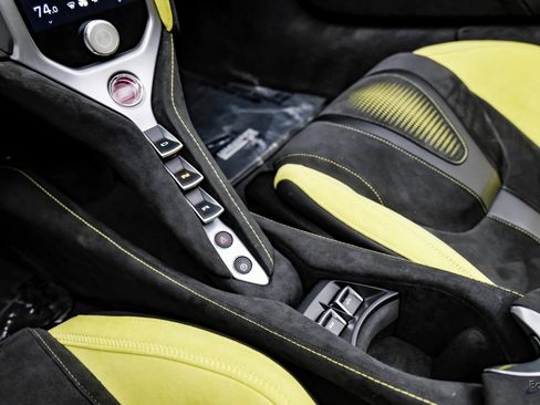 Used 2024 McLaren 750S Spider image 68