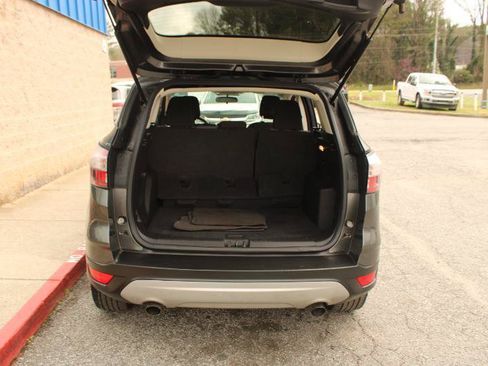 Used 2018 Ford Escape SE FWD image 14