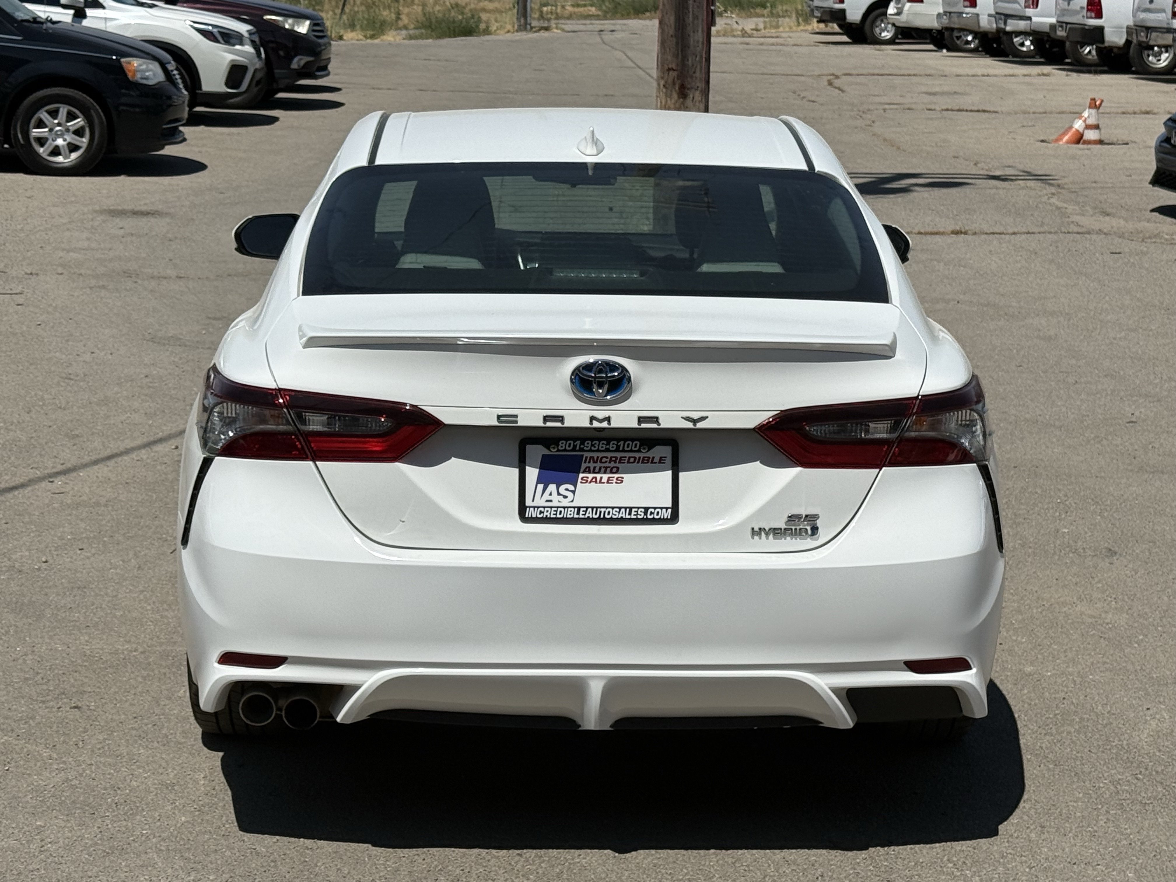 Used 2021 Toyota Camry SE FWD image 5
