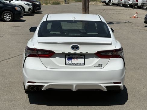 Used 2021 Toyota Camry SE FWD image 5
