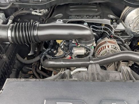 Used 2019 RAM 1500 Laramie image 50