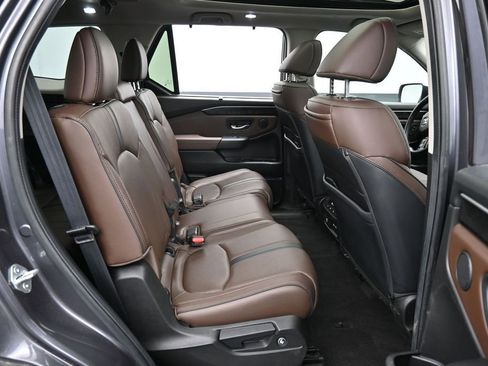 Used 2023 Honda Pilot Elite image 40