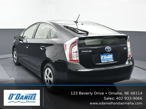 Used 2013 Toyota Prius Three w/ Solar Roof Pkg FWD image 4