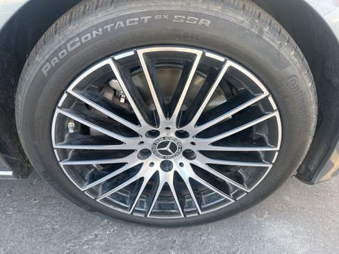 Used 2025 Mercedes-Benz C 300 4MATIC Sedan image 12