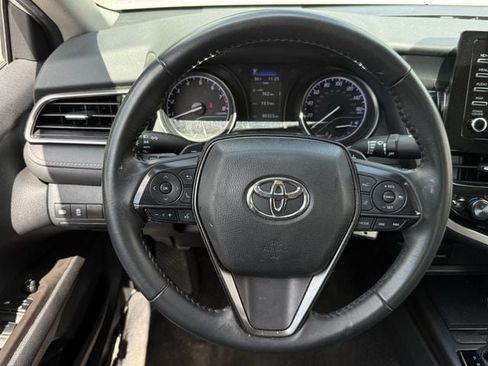 Used 2024 Toyota Camry SE FWD image 12