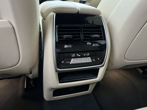 Used 2021 BMW X5 xDrive40i w/ Premium Package 2 AWD/4WD image 9