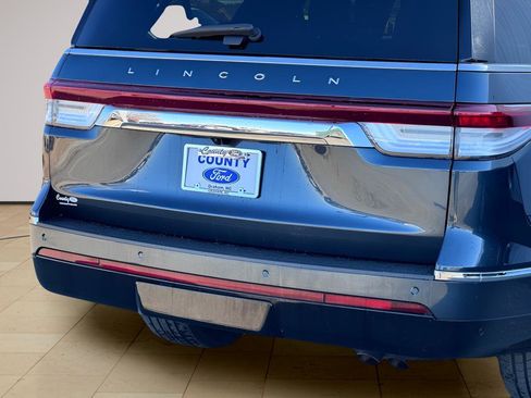Used 2022 Lincoln Navigator L Reserve image 46