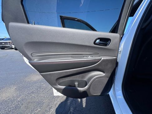 Used 2025 Dodge Durango GT AWD/4WD image 23