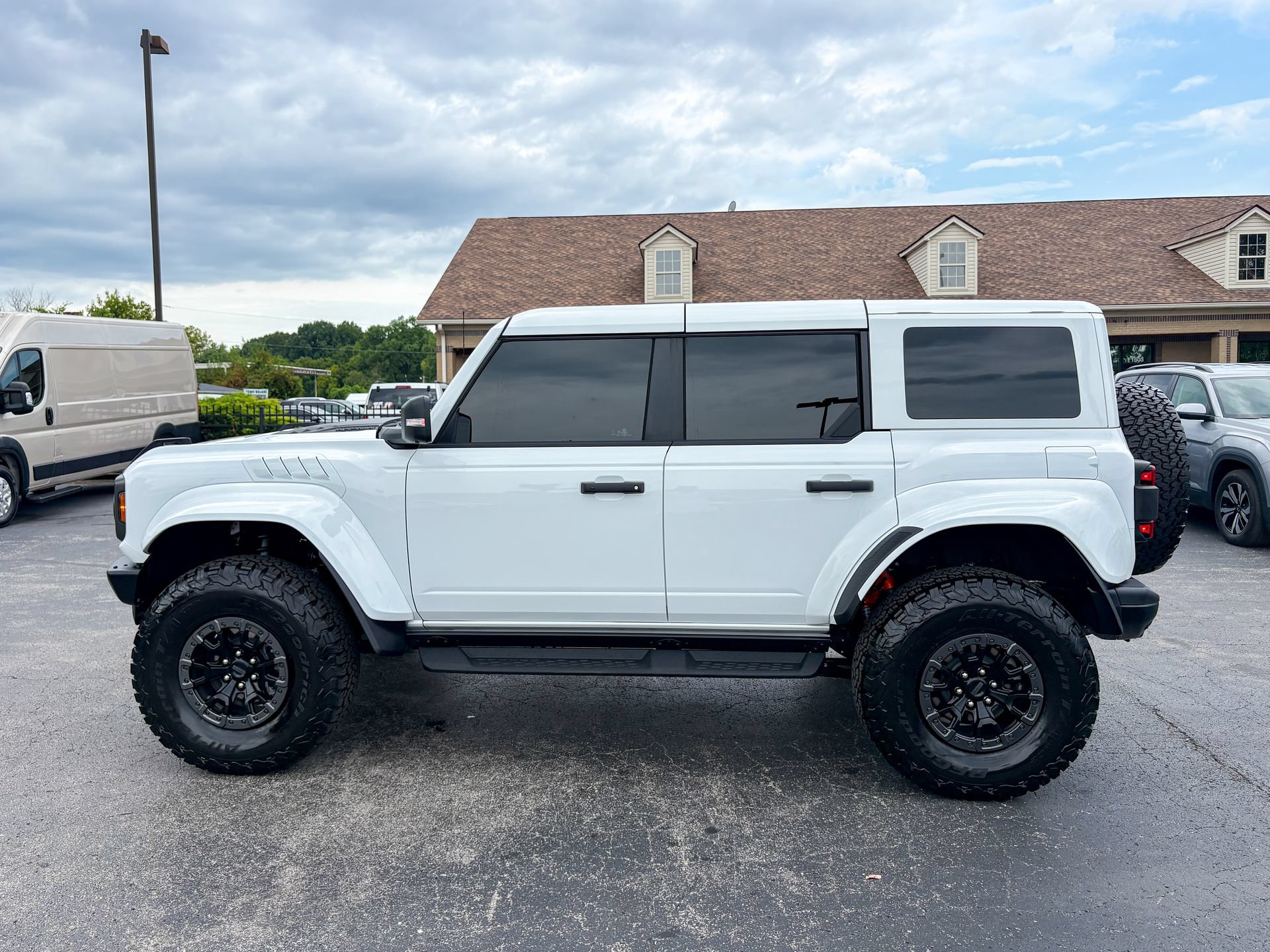 Used 2025 Ford Bronco Raptor w/ Interior Carbon Fiber Pack AWD/4WD image 7