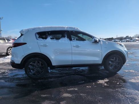 Used 2020 Kia Sportage S image 8