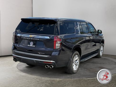 Used 2024 Chevrolet Suburban Premier AWD/4WD image 7
