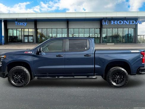 Used 2021 Chevrolet Silverado 1500 LT Trail Boss w/ Convenience Package II AWD/4WD image 12