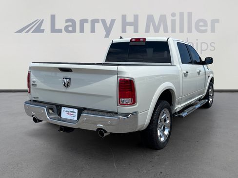 Used 2018 RAM 1500 Laramie w/ Convenience Group AWD/4WD image 5
