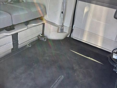 Used 2010 Chrysler Town & Country Touring image 64