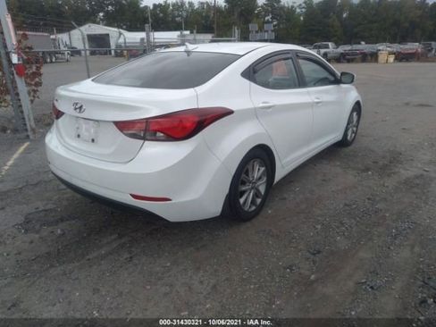 Used 2016 Hyundai Elantra SE w/ Option Group 02 image 4