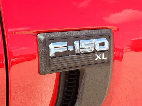 Used 2022 Ford F150 XL w/ Equipment Group 101A High AWD/4WD image 8