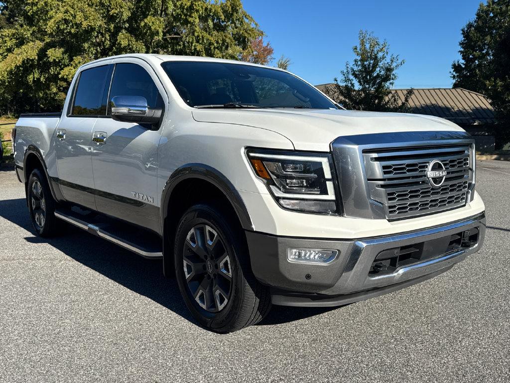 Certified 2024 Nissan Titan Platinum Reserve w/ Moonroof Package AWD/4WD image 4
