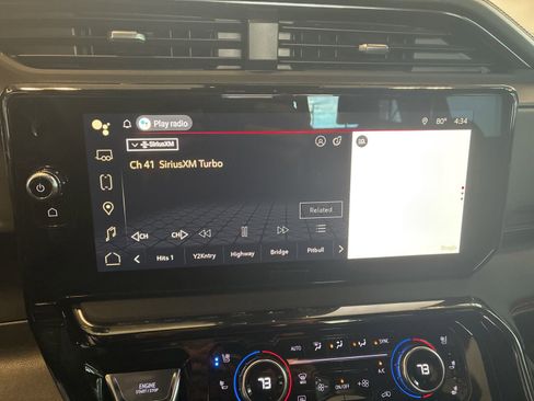 Used 2024 GMC Sierra 1500 AT4 w/ Technology Package AWD/4WD image 22