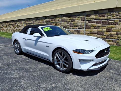 Used 2018 Ford Mustang GT Premium RWD image 1
