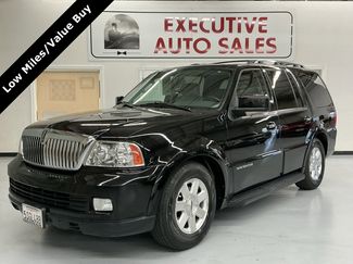 Used 2006 Lincoln Navigator 2WD image 1