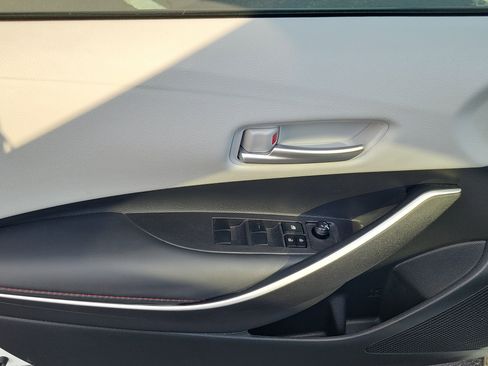 Certified 2025 Toyota Corolla SE w/ SE Premium Package FWD image 17