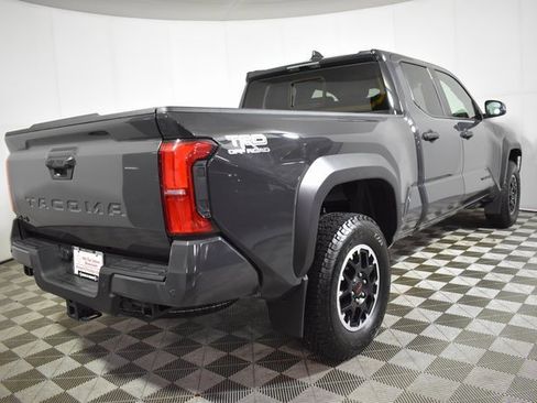 Used 2024 Toyota Tacoma TRD Off-Road image 4