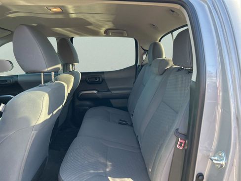 Used 2021 Toyota Tacoma SR5 image 28