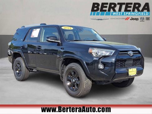 Used 2021 Toyota 4Runner SR5 Premium w/ Moonroof Package AWD/4WD image 1